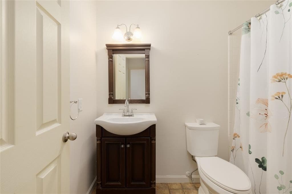 Condominium at 151 Edaville Court, Warwick, photo 16 of 47