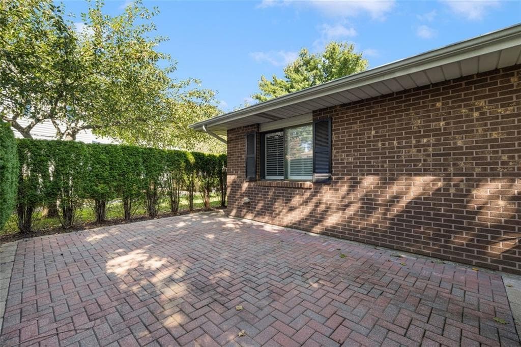 Condominium at 151 Edaville Court, Warwick, photo 19 of 47
