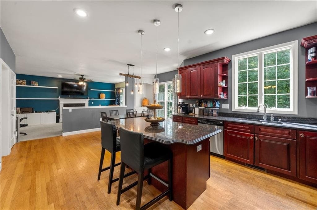 Single Family Residence at 365 Cottrell Road, Tiverton, photo 12 of 50