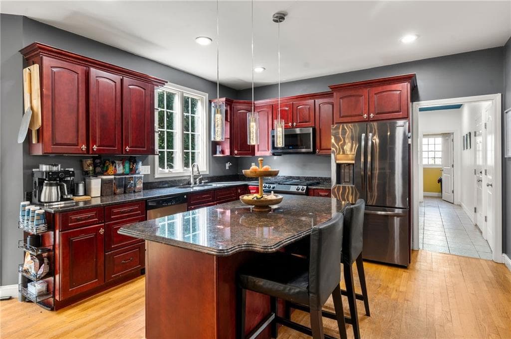Single Family Residence at 365 Cottrell Road, Tiverton, photo 10 of 50
