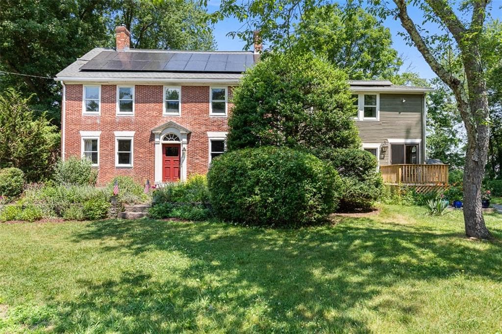 Single Family Residence at 462 Ledge Road, Seekonk, photo 2 of 46