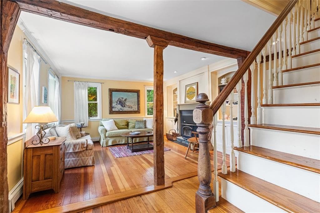 Single Family Residence at 462 Ledge Road, Seekonk, photo 5 of 46