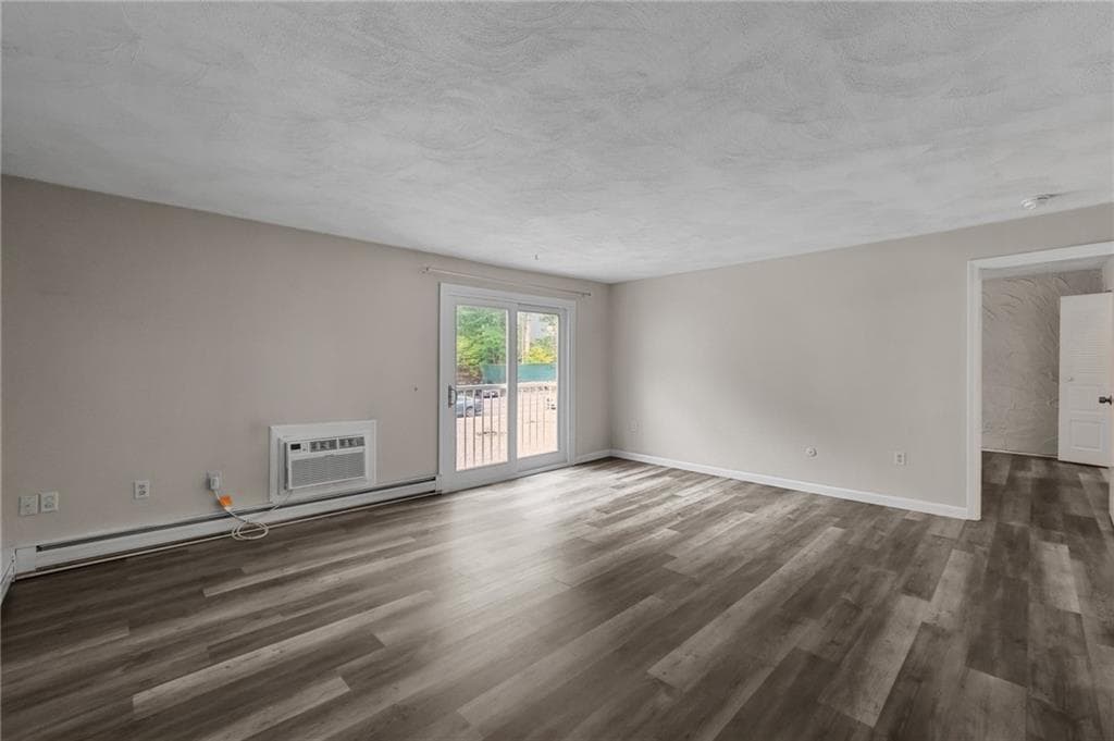 Condominium at 300 Smithfield Road UNIT 5-34, North Providence, photo 17 of 27