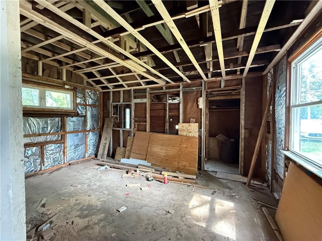 Single Family Residence at 165 Canfield Avenue, Warwick, photo 3 of 6