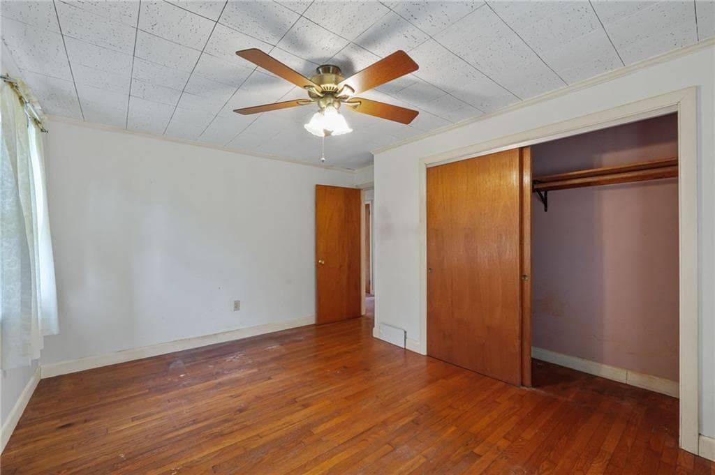 Single Family Residence at 5 Robert Avenue, Portsmouth, photo 13 of 27