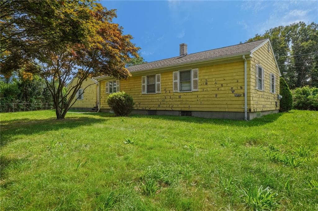 Single Family Residence at 5 Robert Avenue, Portsmouth, photo 26 of 27