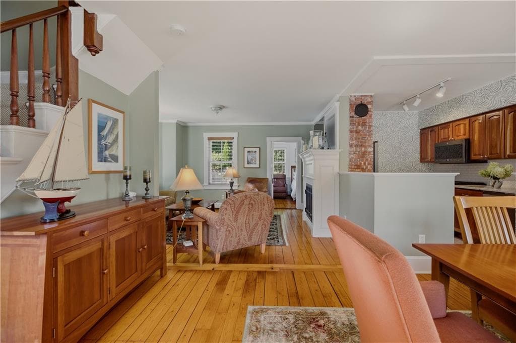 Single Family Residence at 72 Third Street, Newport, photo 6 of 45