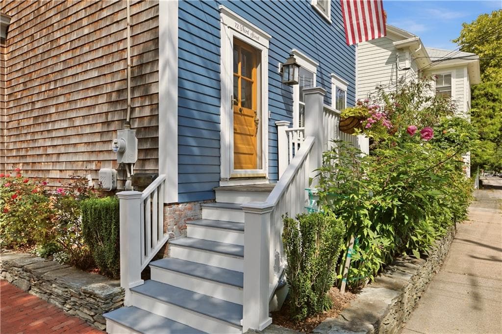 Single Family Residence at 72 Third Street, Newport, photo 3 of 45