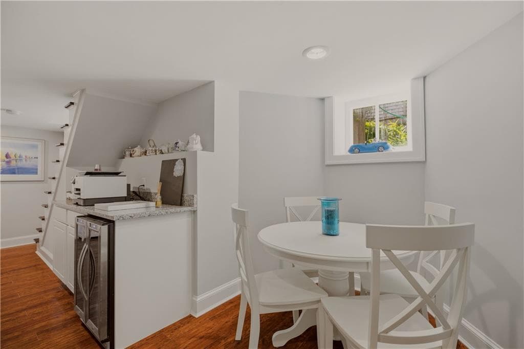 Single Family Residence at 72 Third Street, Newport, photo 32 of 45