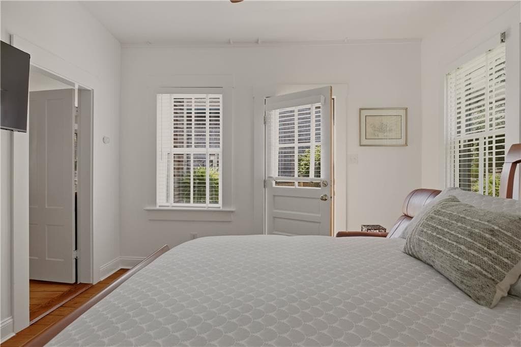Single Family Residence at 72 Third Street, Newport, photo 14 of 45