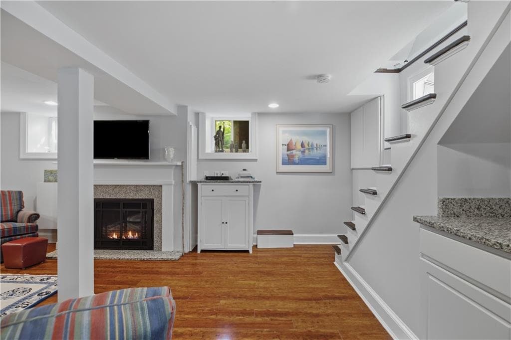 Single Family Residence at 72 Third Street, Newport, photo 35 of 45