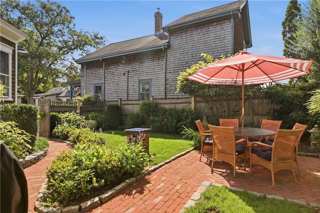 Single Family Residence at 72 Third Street, Newport, photo 39 of 45