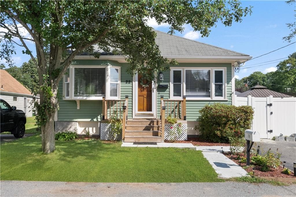 22 Lake Avenue