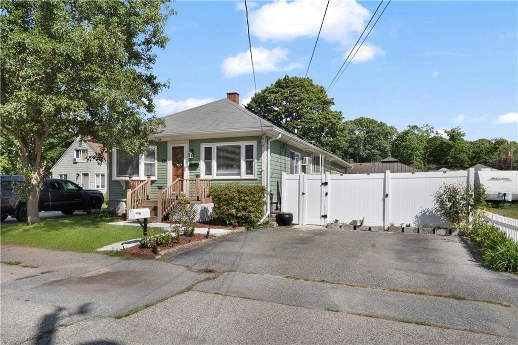 Single Family Residence at 22 Lake Avenue, Barrington, photo 38 of 44