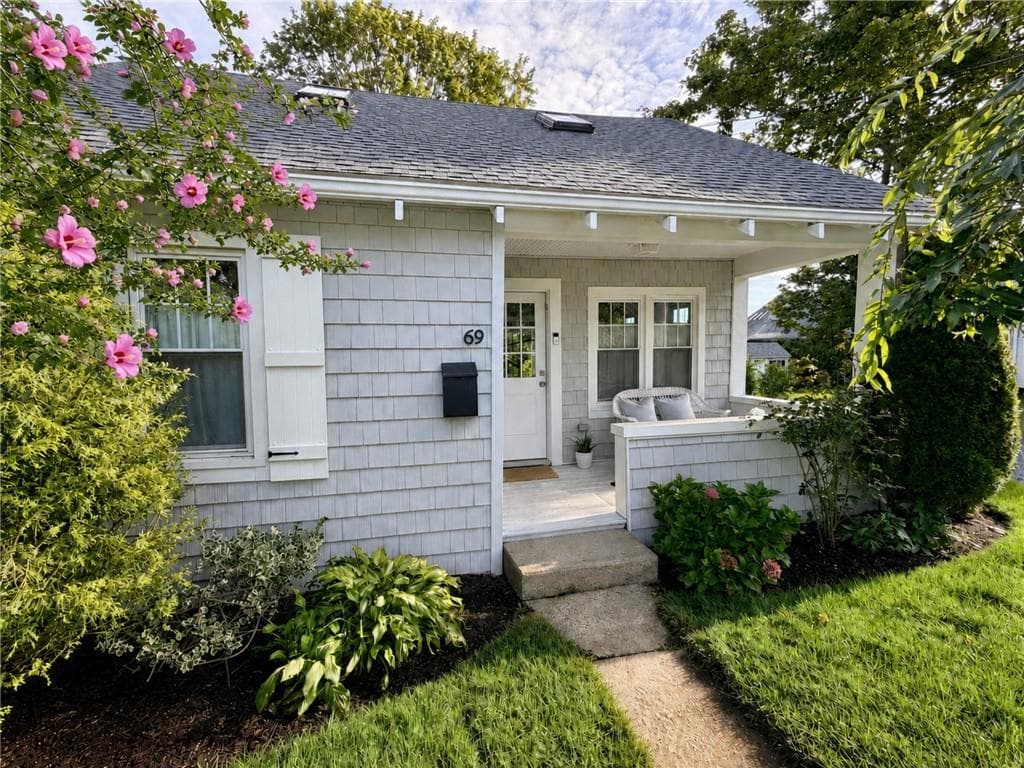 Single Family Residence at 69 Congdon Street, Narragansett, photo 2 of 26