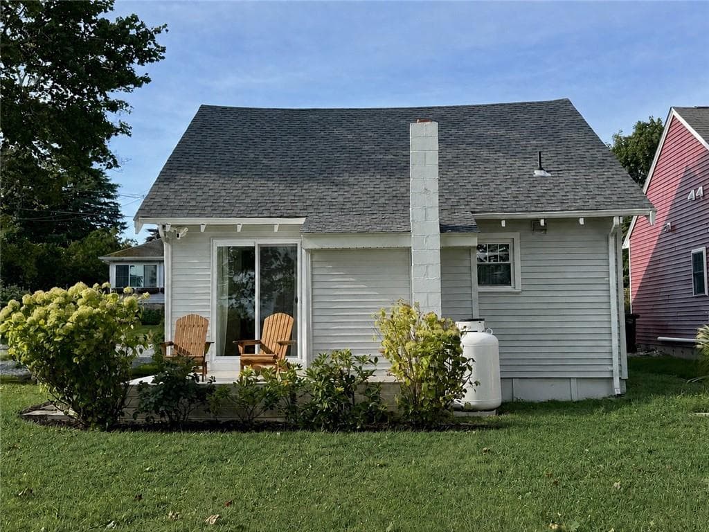 Single Family Residence at 69 Congdon Street, Narragansett, photo 24 of 26
