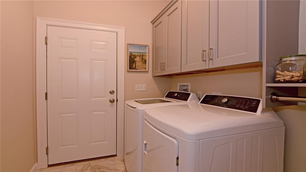 Condominium at 13 Bogey Circle, South Kingstown, photo 34 of 50