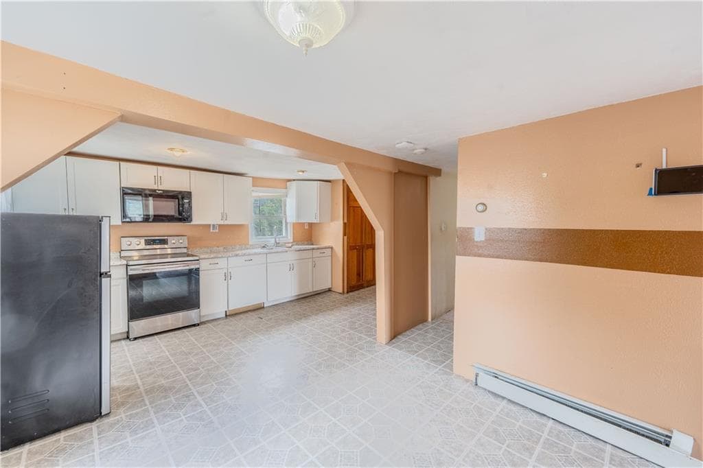 Single Family Residence at 738 Lonsdale Avenue, Central Falls, photo 6 of 10