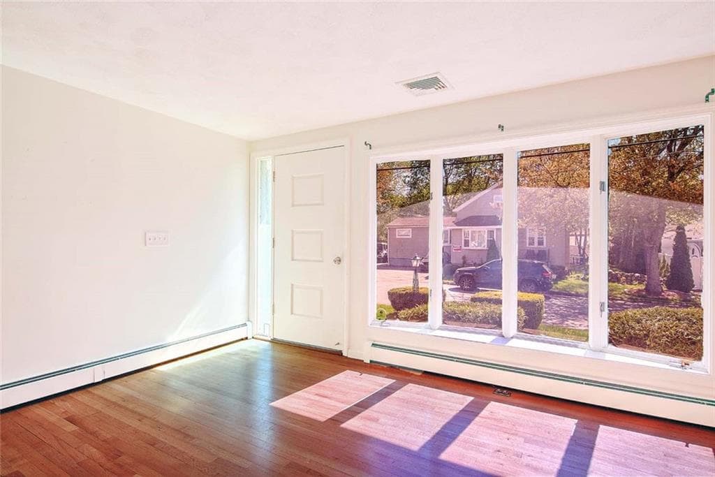Single Family Residence at 8 Ashby Street, Johnston, photo 6 of 41