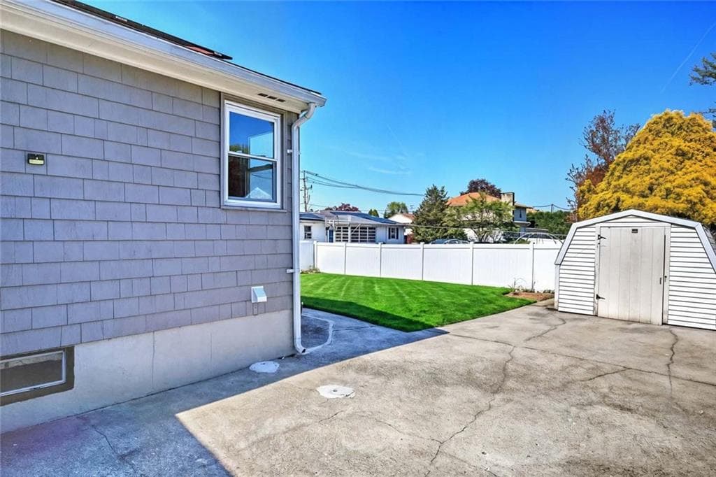Single Family Residence at 8 Ashby Street, Johnston, photo 37 of 41