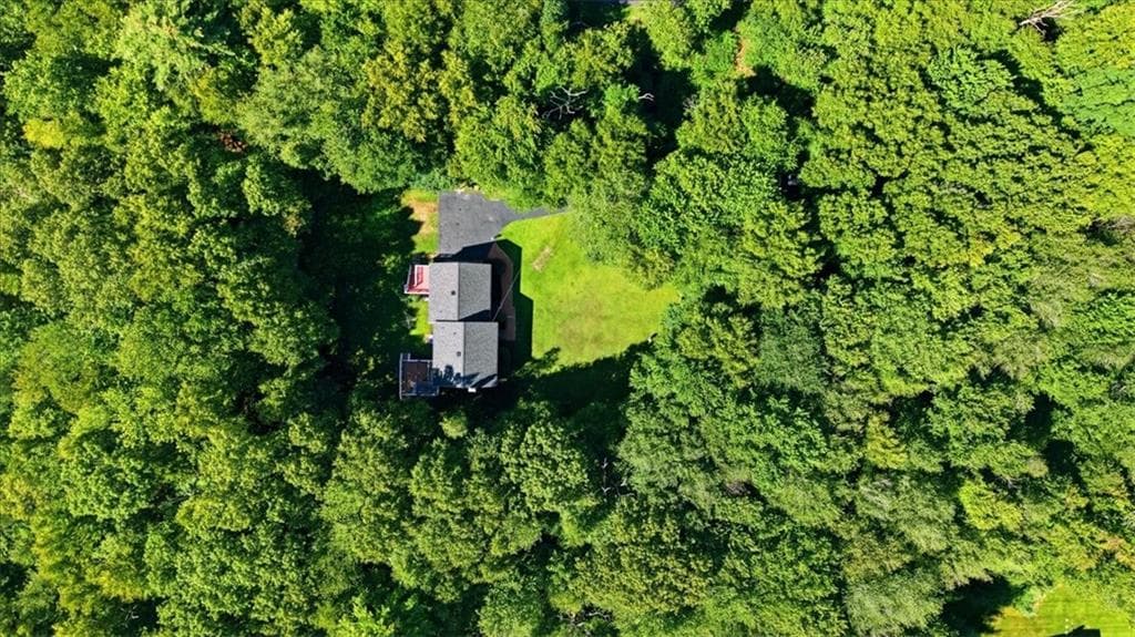 Single Family Residence at 122 Burlingame Road, Smithfield, photo 7 of 40