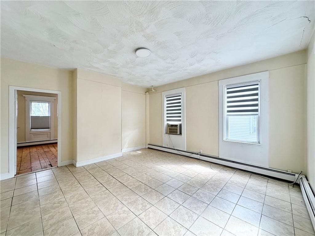 Multi Family at 137 Sutton Street, Providence, photo 32 of 39