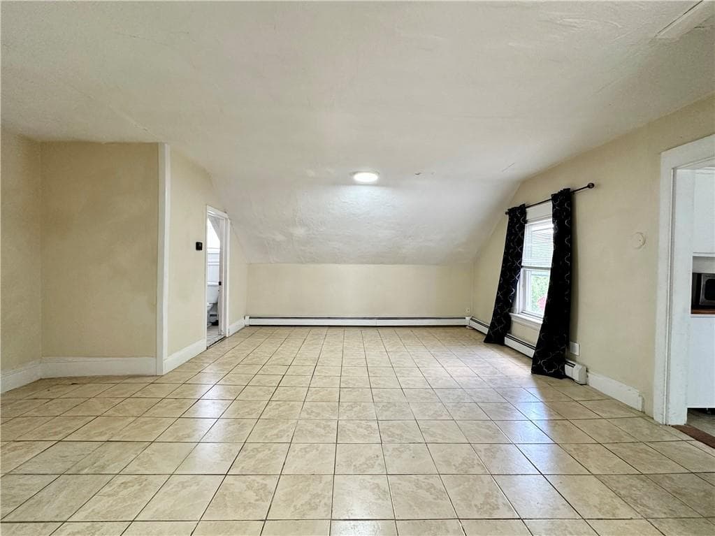 Multi Family at 137 Sutton Street, Providence, photo 10 of 39