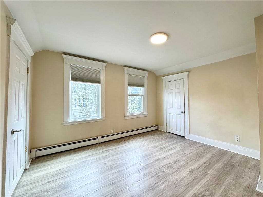 Multi Family at 137 Sutton Street, Providence, photo 14 of 39