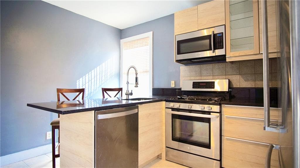 Multi Family at 143 Sutton Street, Providence, photo 8 of 19