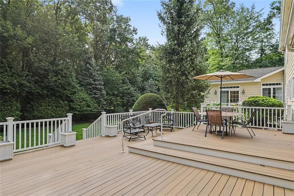Single Family Residence at 88 Varnum Drive, Warwick, photo 42 of 50