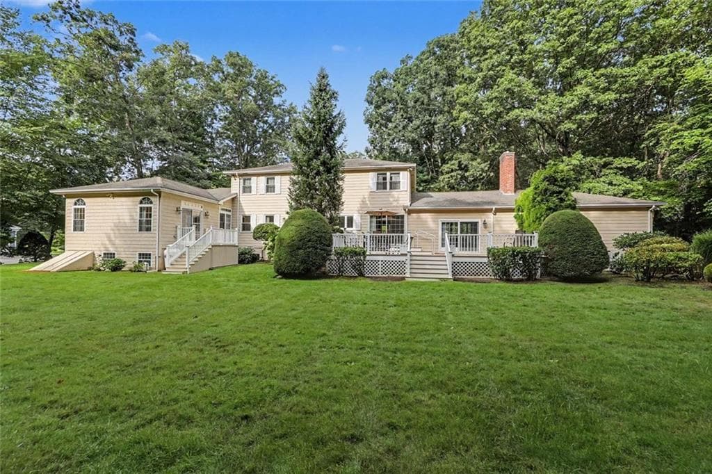 Single Family Residence at 88 Varnum Drive, Warwick, photo 46 of 50