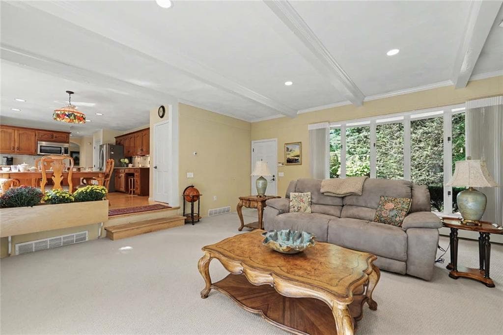 Single Family Residence at 88 Varnum Drive, Warwick, photo 17 of 50