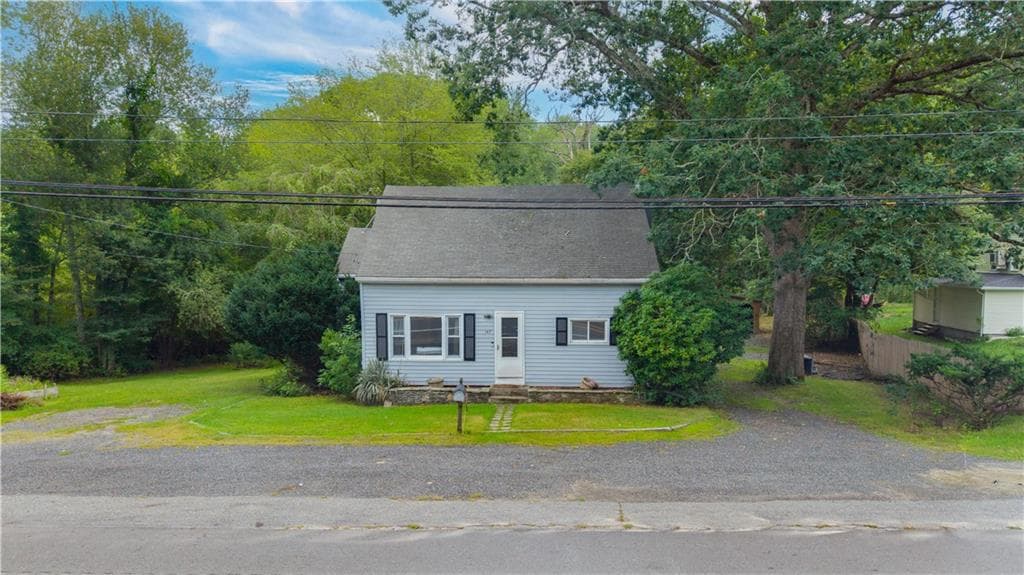 147 Danielson Pike