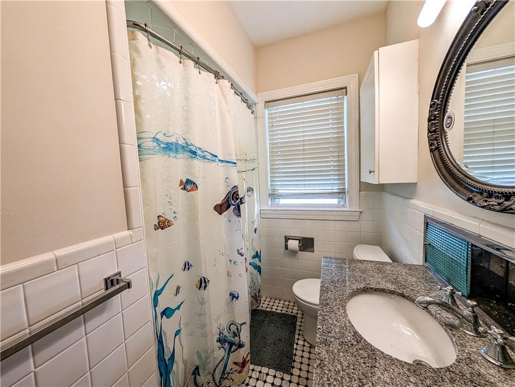 Single Family Residence at 102 Burnside Street, Cranston, photo 16 of 24