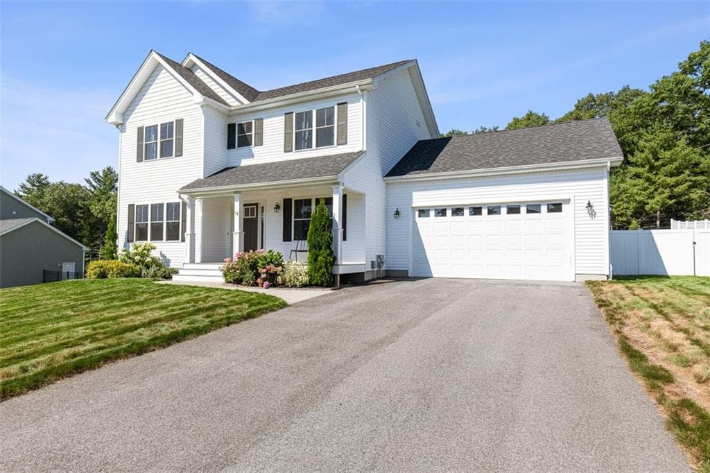 Single Family Residence at 14 Minglewood Drive, Coventry, photo 2 of 45