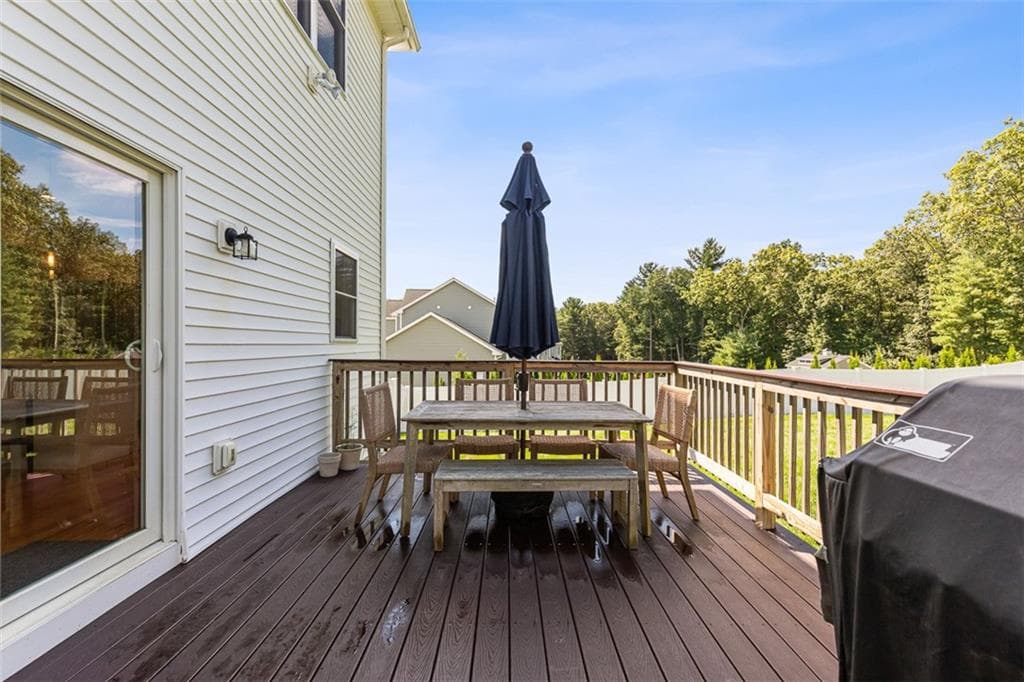 Single Family Residence at 14 Minglewood Drive, Coventry, photo 41 of 45