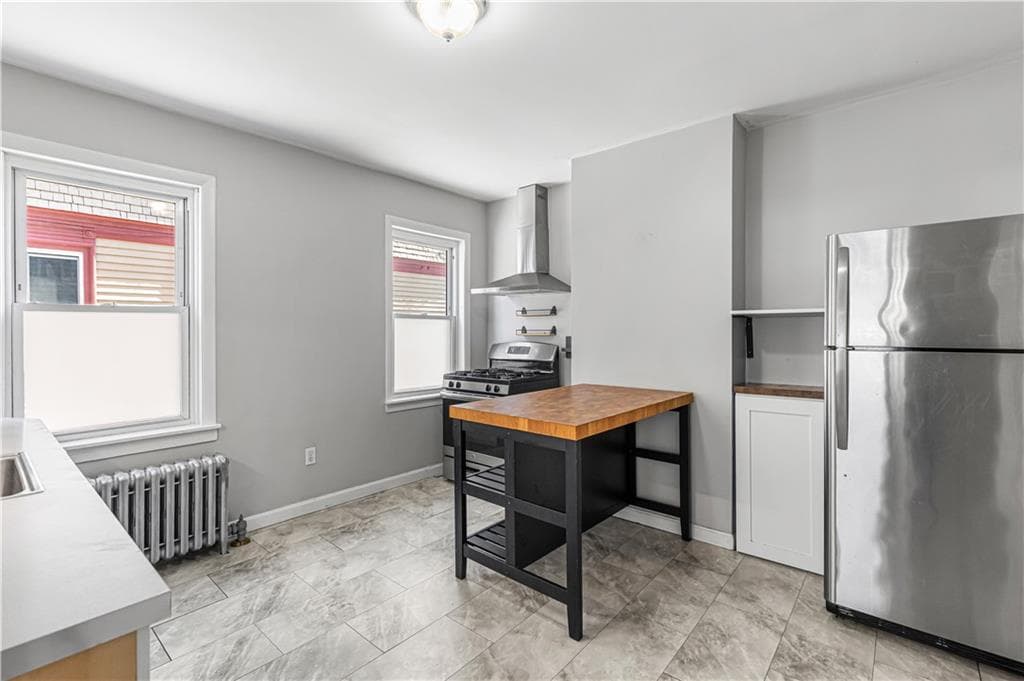 Multi Family at 141 Grove Street, Providence, photo 15 of 50