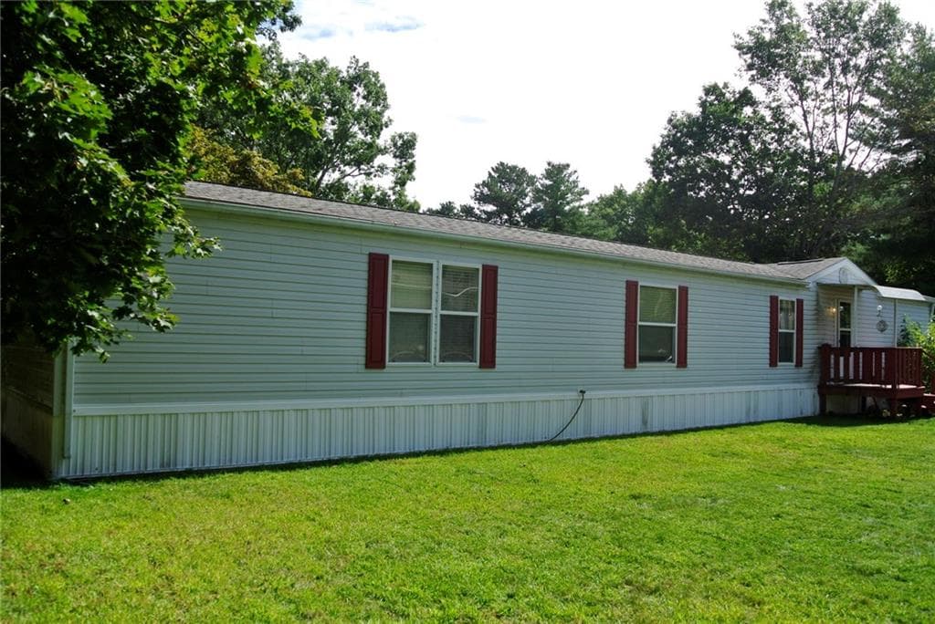 Single Family Residence at 34 Kelly Lane, Coventry, photo 5 of 33