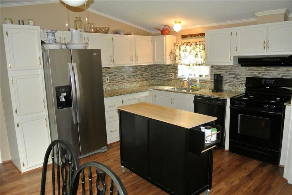 Single Family Residence at 34 Kelly Lane, Coventry, photo 19 of 33