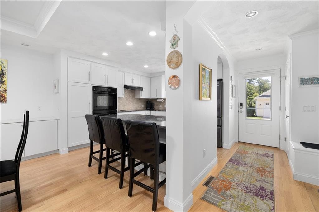 Condominium at 80 Meghan Lane, North Kingstown, photo 10 of 49