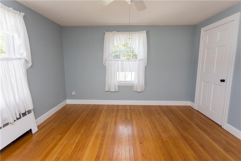 Single Family Residence at 499 Squantum Drive, Warwick, photo 18 of 42