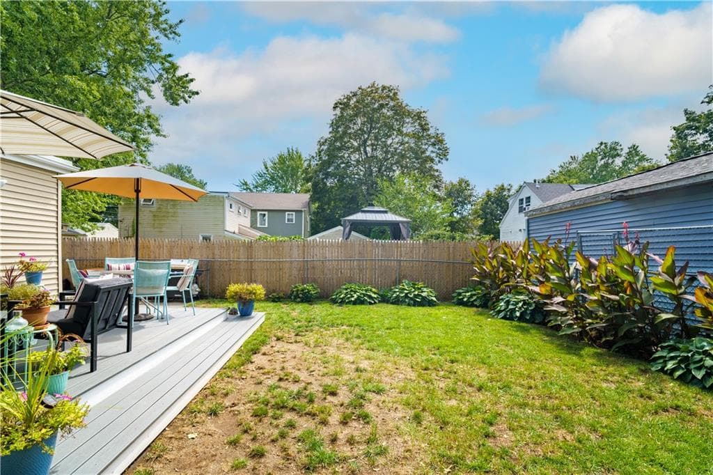 Single Family Residence at 61 Logan Street, Warwick, photo 22 of 30