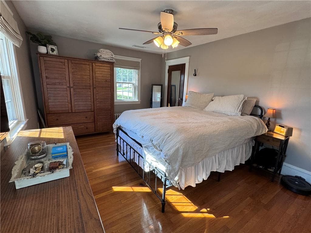 Single Family Residence at 102 Hillard Avenue, Warwick, photo 26 of 44