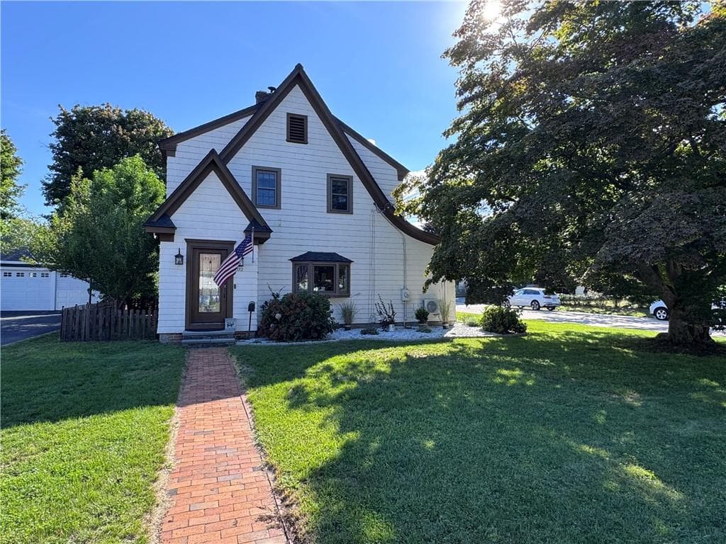 102 Hillard Avenue
