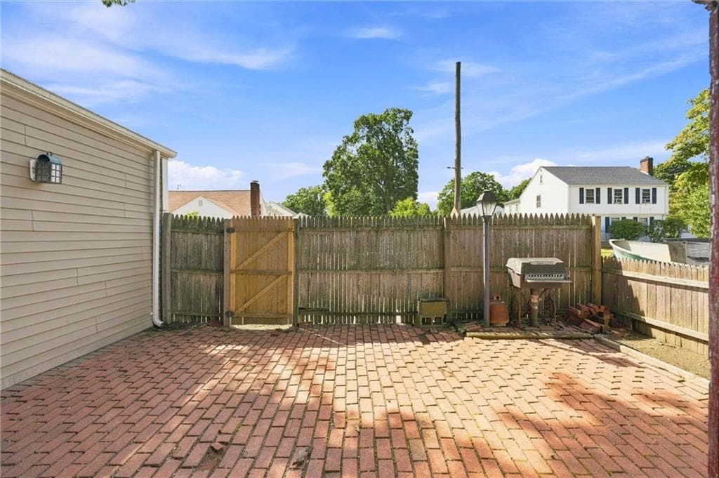 Single Family Residence at 77 Ausdale Road, Cranston, photo 36 of 44