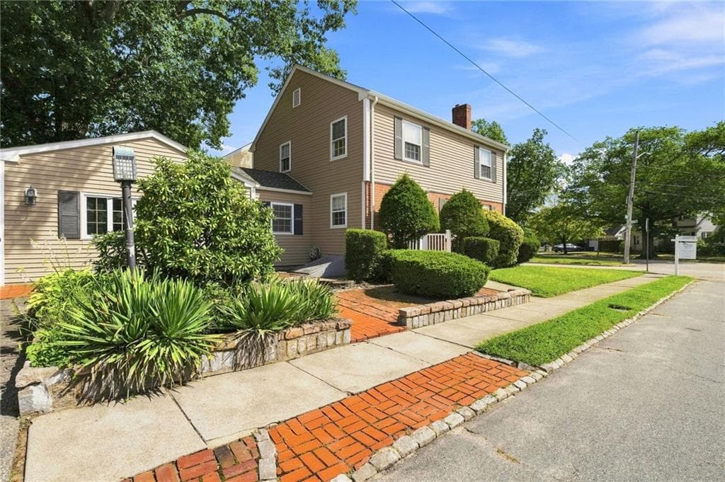 Single Family Residence at 77 Ausdale Road, Cranston, photo 37 of 44