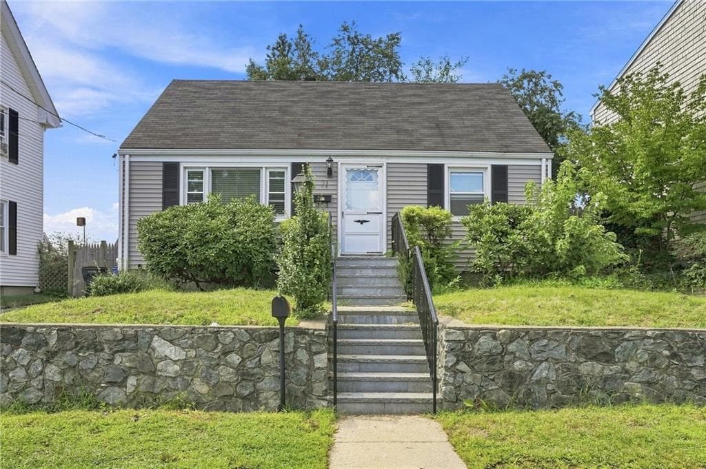 71 Ash Avenue