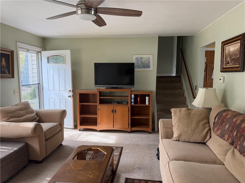 Single Family Residence at 39 Riverdale Road, Westerly, photo 12 of 36