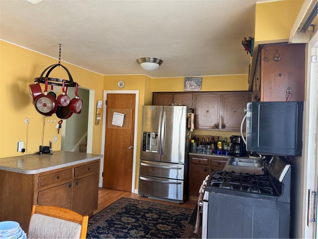 Single Family Residence at 39 Riverdale Road, Westerly, photo 22 of 36