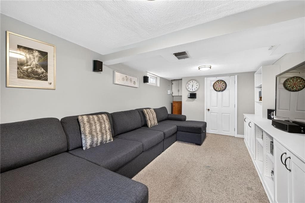 Single Family Residence at 215 Mendon Road, North Attleboro, photo 27 of 48